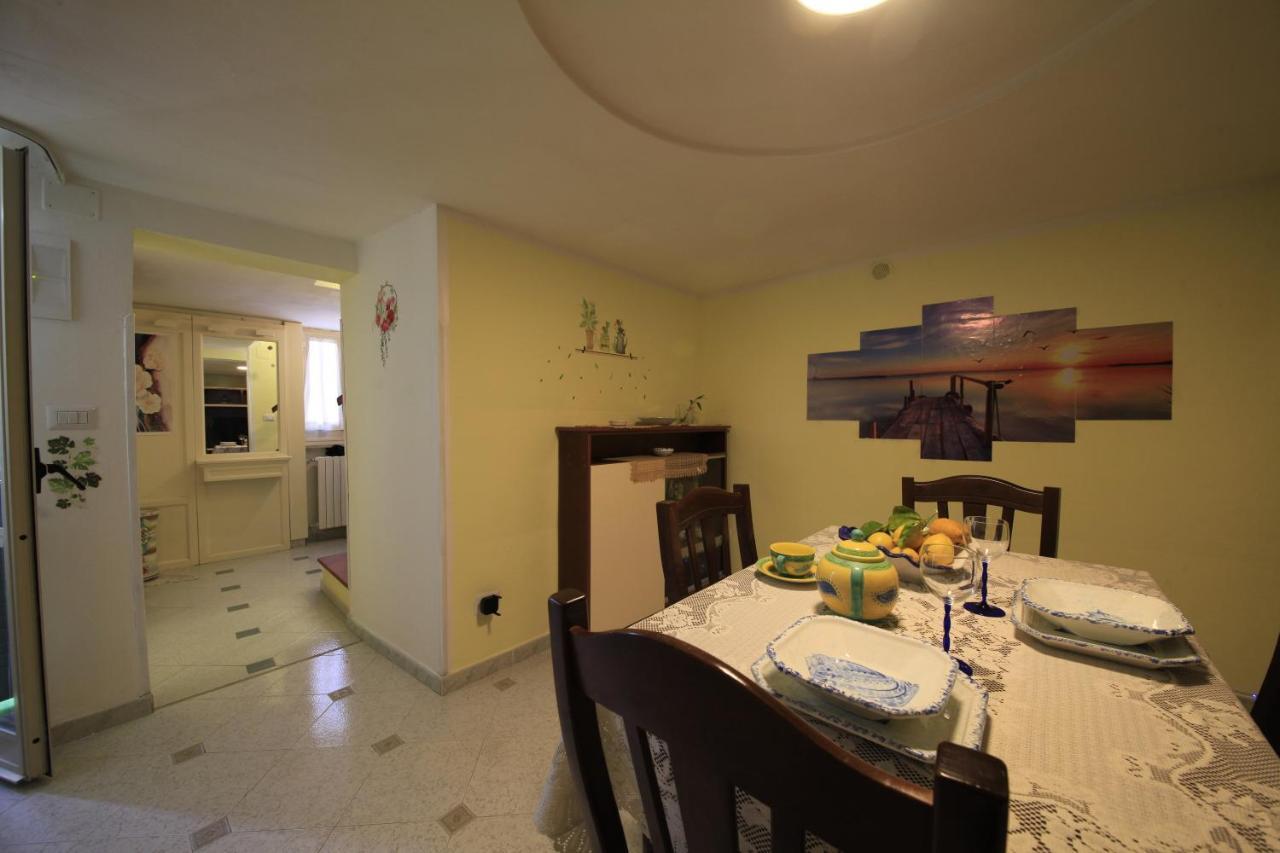 Dolls House Apartment Minori Exterior foto